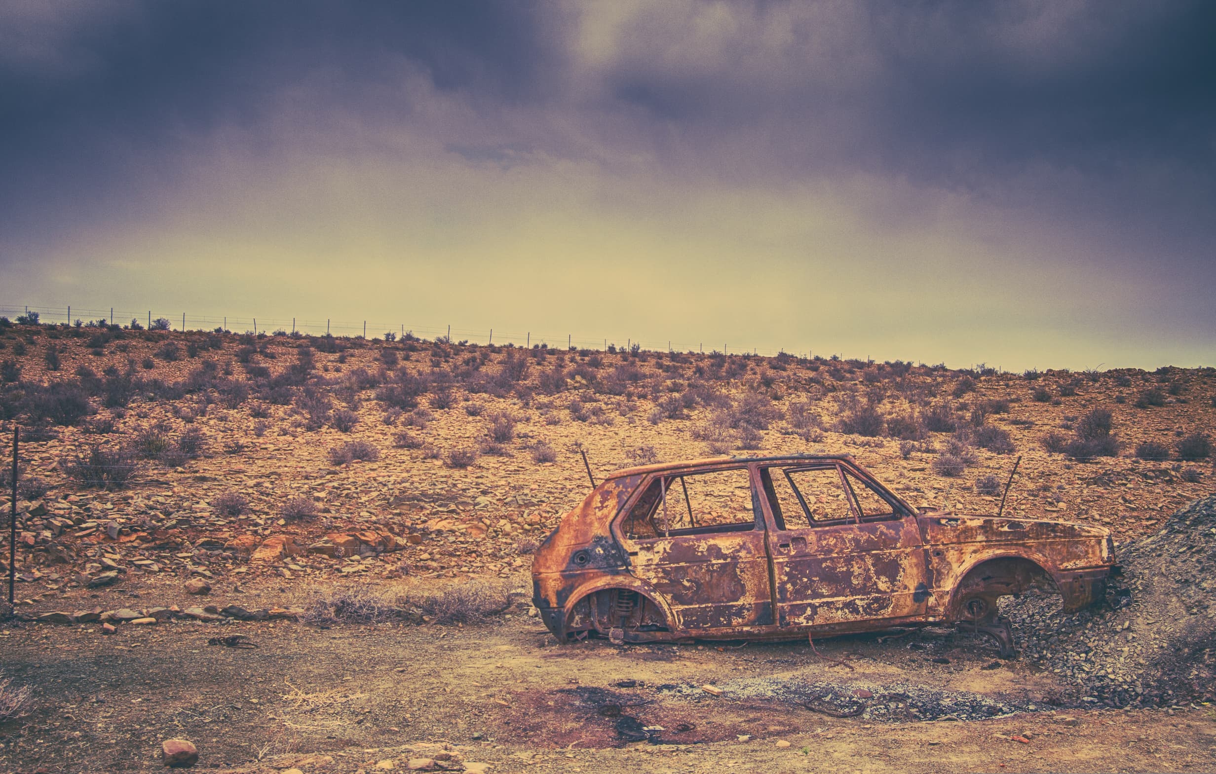 car wrack in dessert